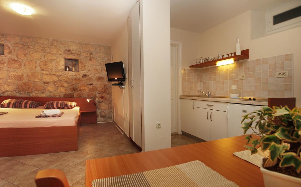 Apartments Caralipeo Makarska Quarto foto
